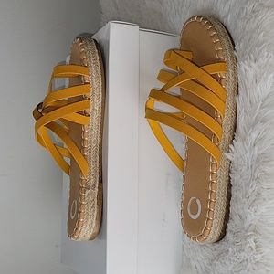 Journee Emmia Sandals Mustard US 8